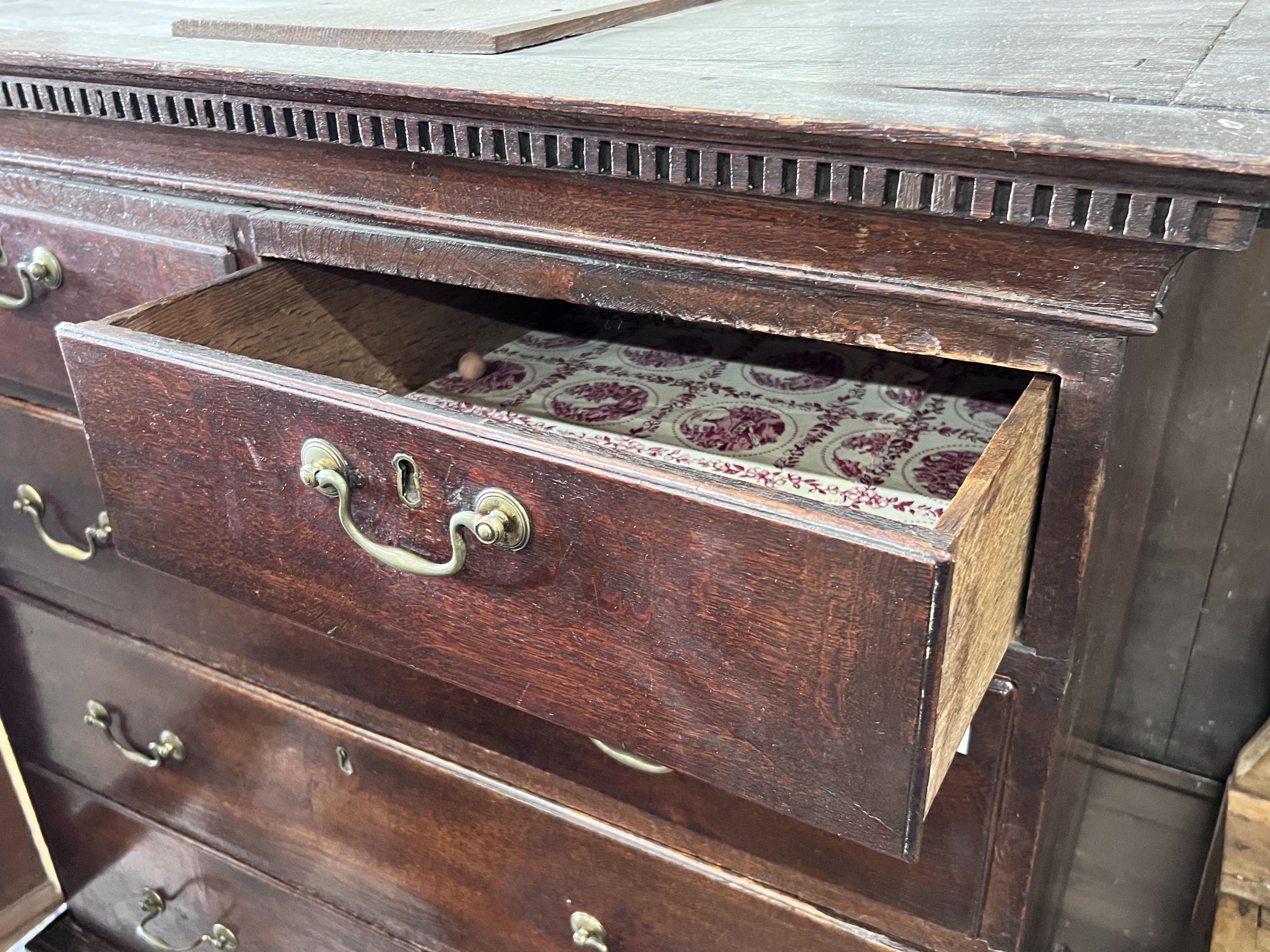 A George III oak chest on chest, width 109cm, depth 54cm, height 163cm